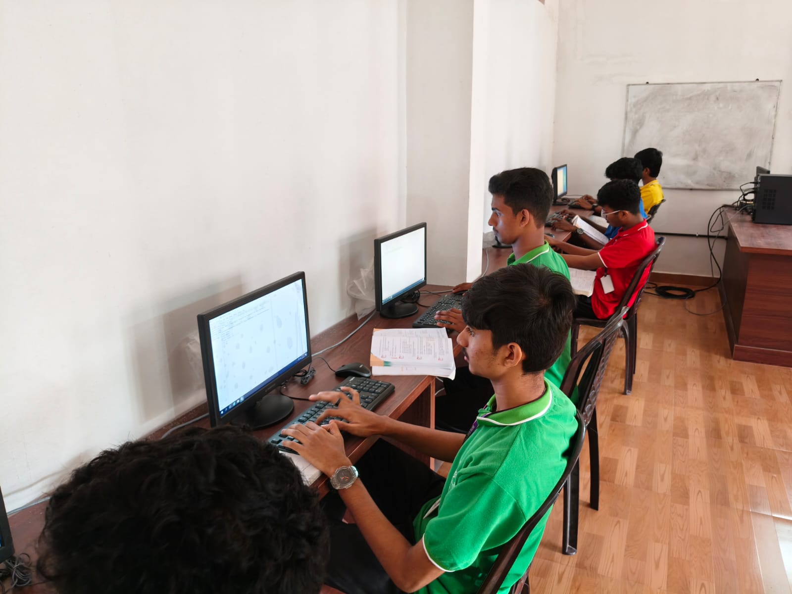 COMPUTER LAB